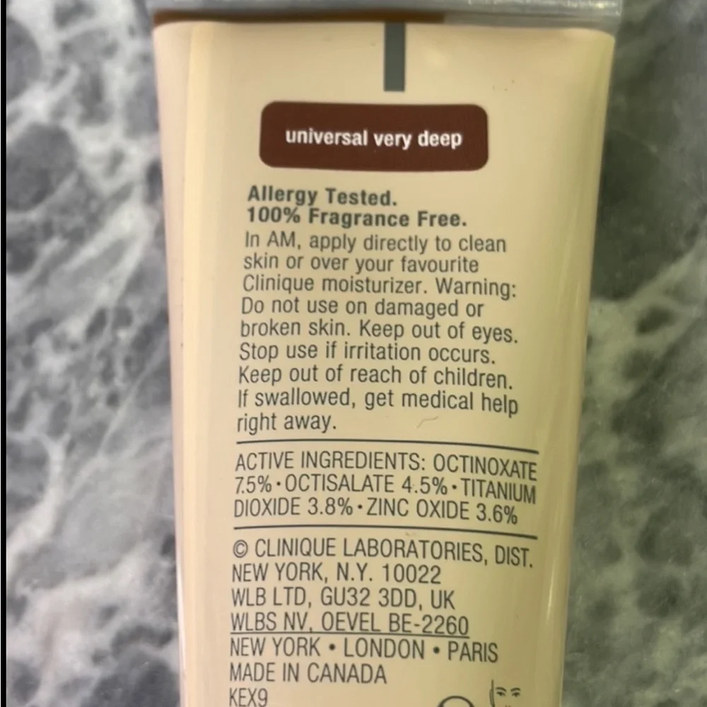 Clinique Moisture Surge‎ Sheertint Hydrator
